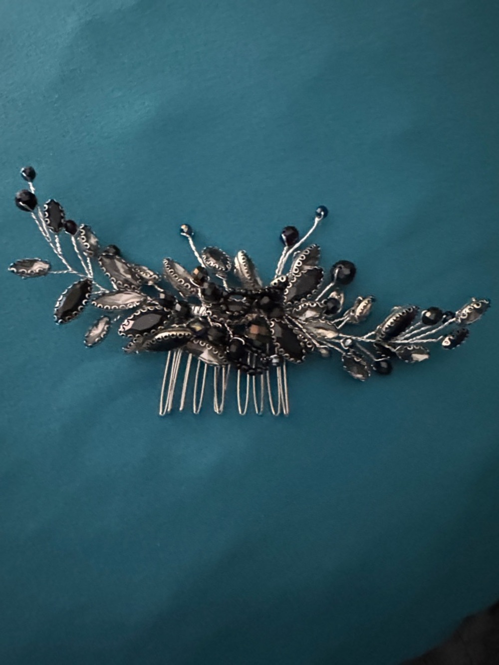 Black Beaded Leaf Hair Comb - Women Accessories